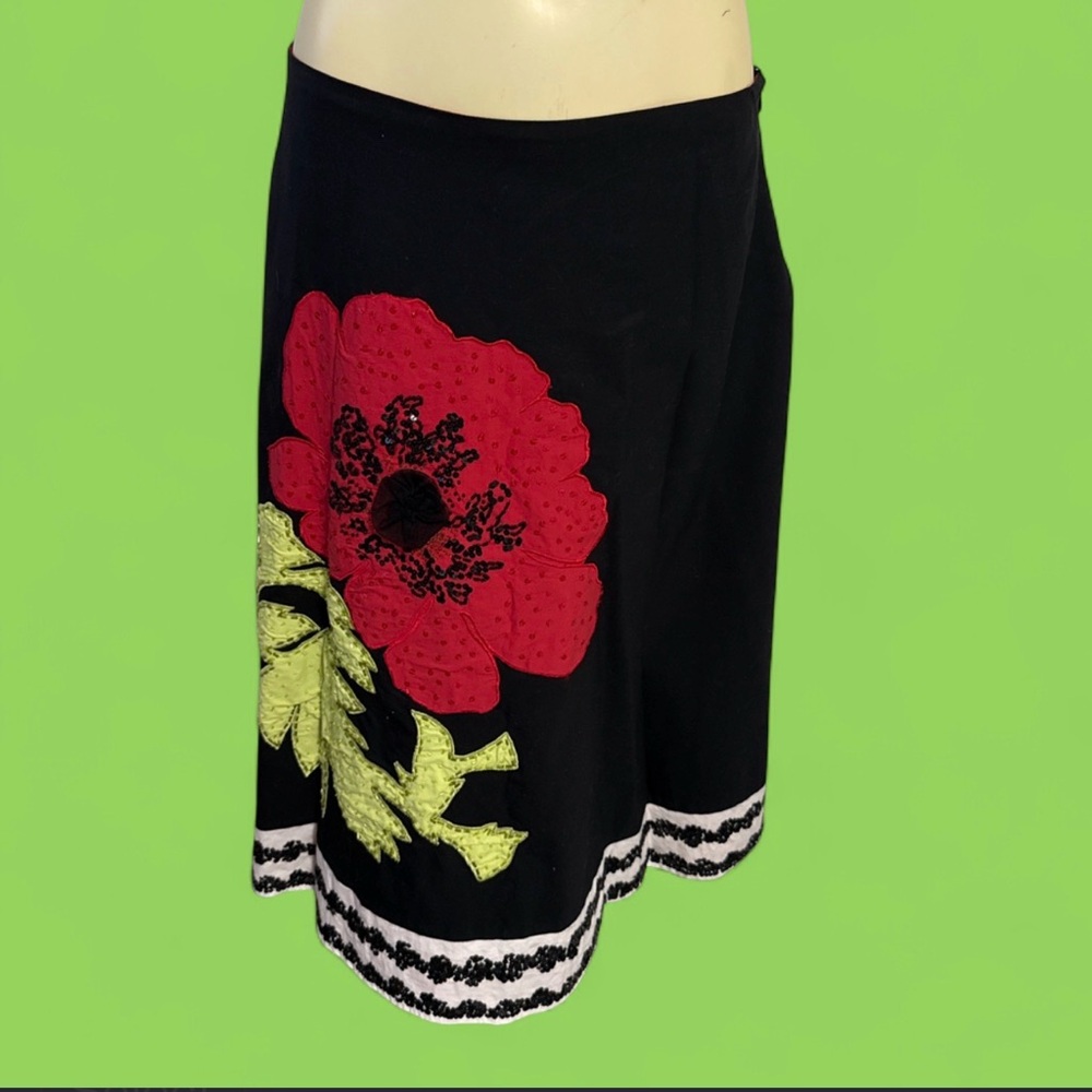 Chic Black A-Line Skirt with Red Floral Design